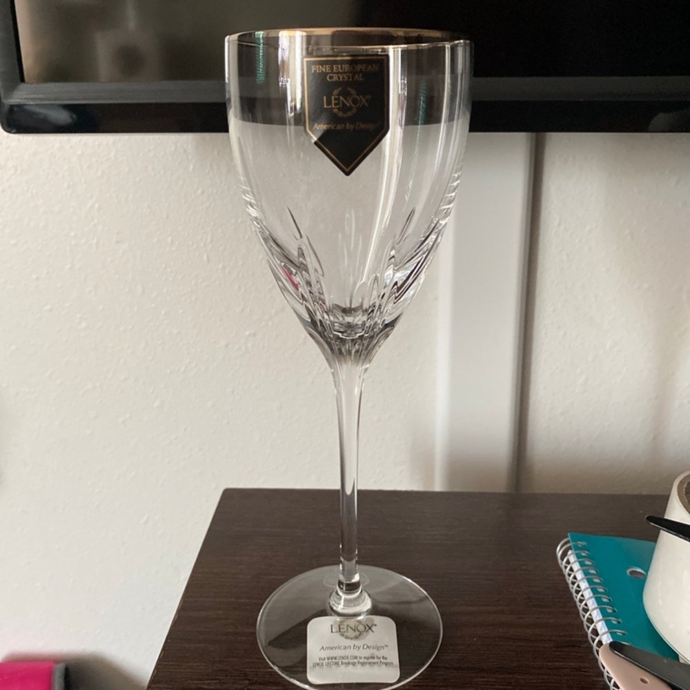 Two(2) new Lenox 8 ounce wine glasses